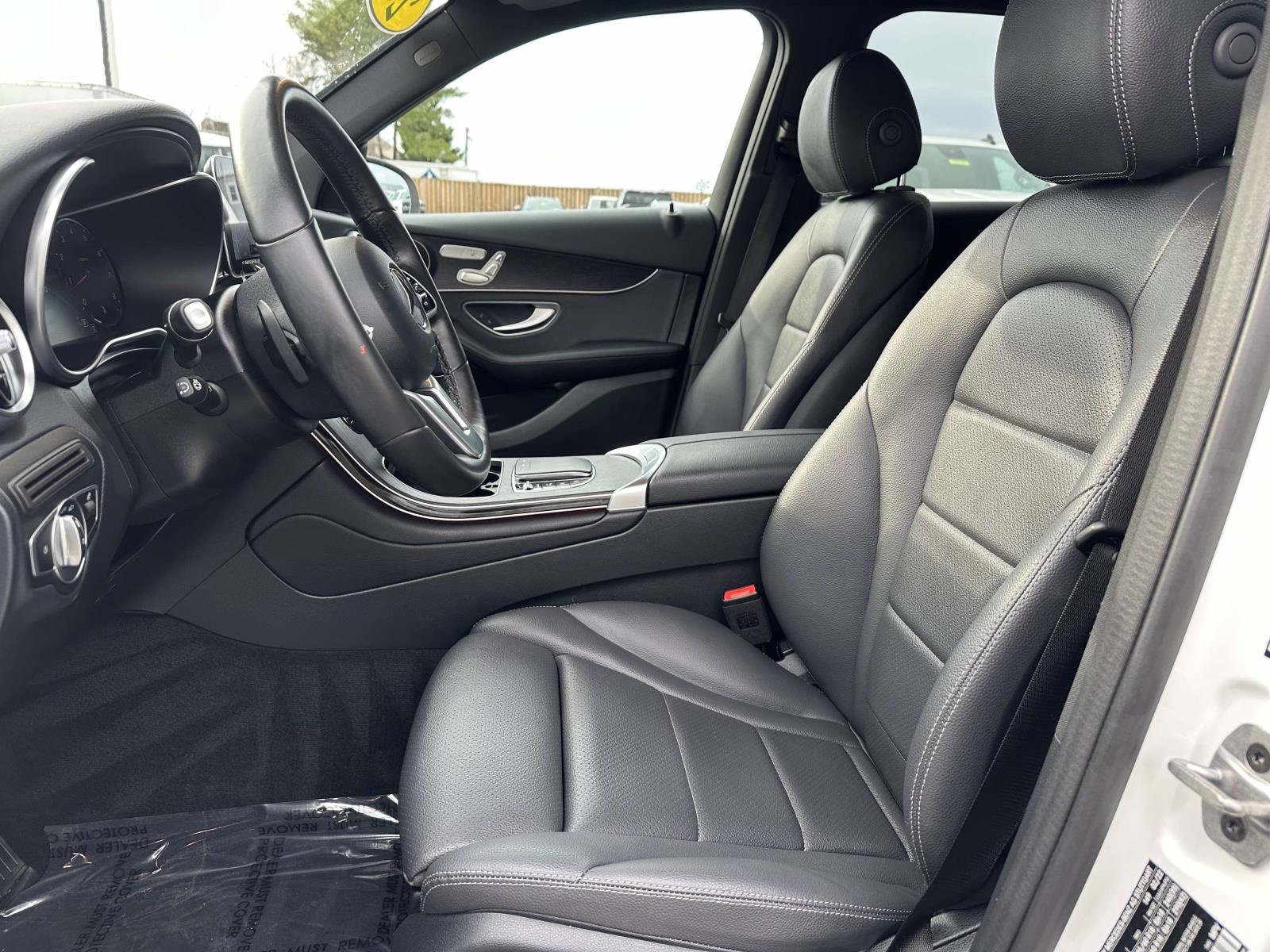 Used 2022 Mercedes-Benz GLC 300 4MATIC image 23