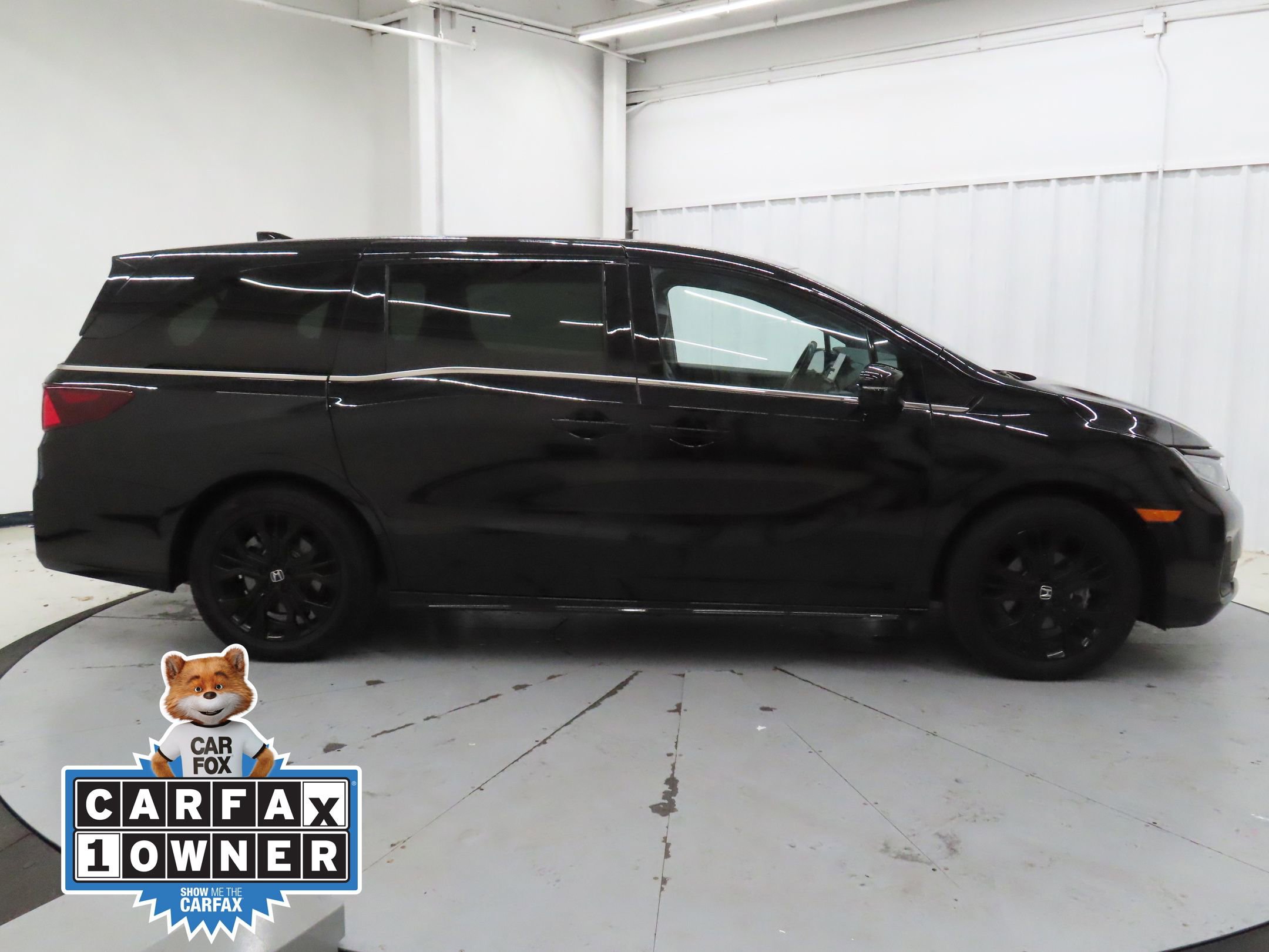 Used 2025 Honda Odyssey Sport-L image 2