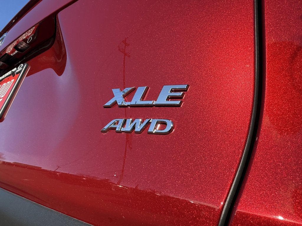 Used 2025 Toyota RAV4 XLE Premium image 7