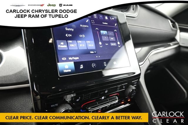 Used 2022 Jeep Grand Cherokee L Laredo w/ Luxury Tech Group I AWD/4WD image 23
