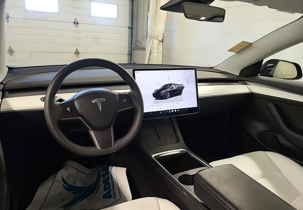 Used 2023 Tesla Model 3 Standard Range RWD image 6