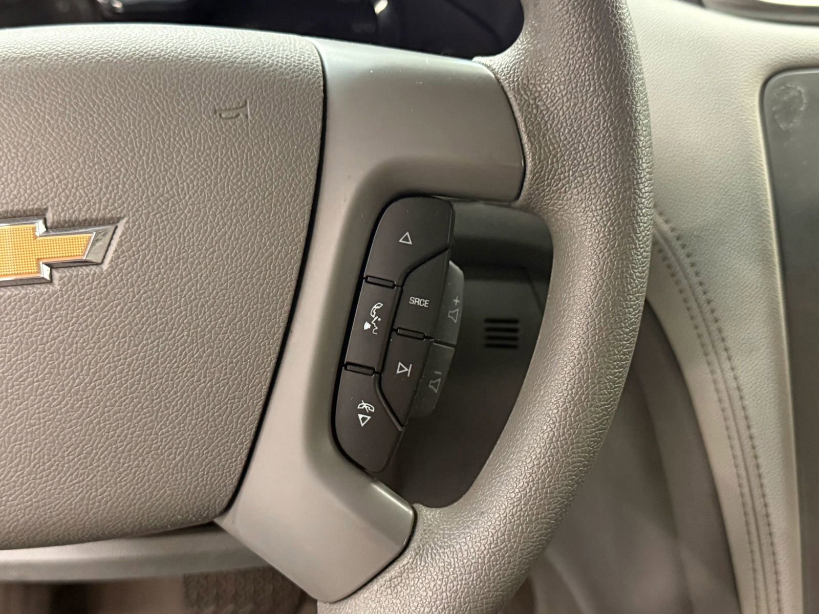 Used 2015 Chevrolet Traverse LS image 29