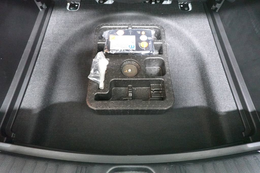 Used 2022 Jeep Compass Latitude w/ Sun and Sound Group image 28