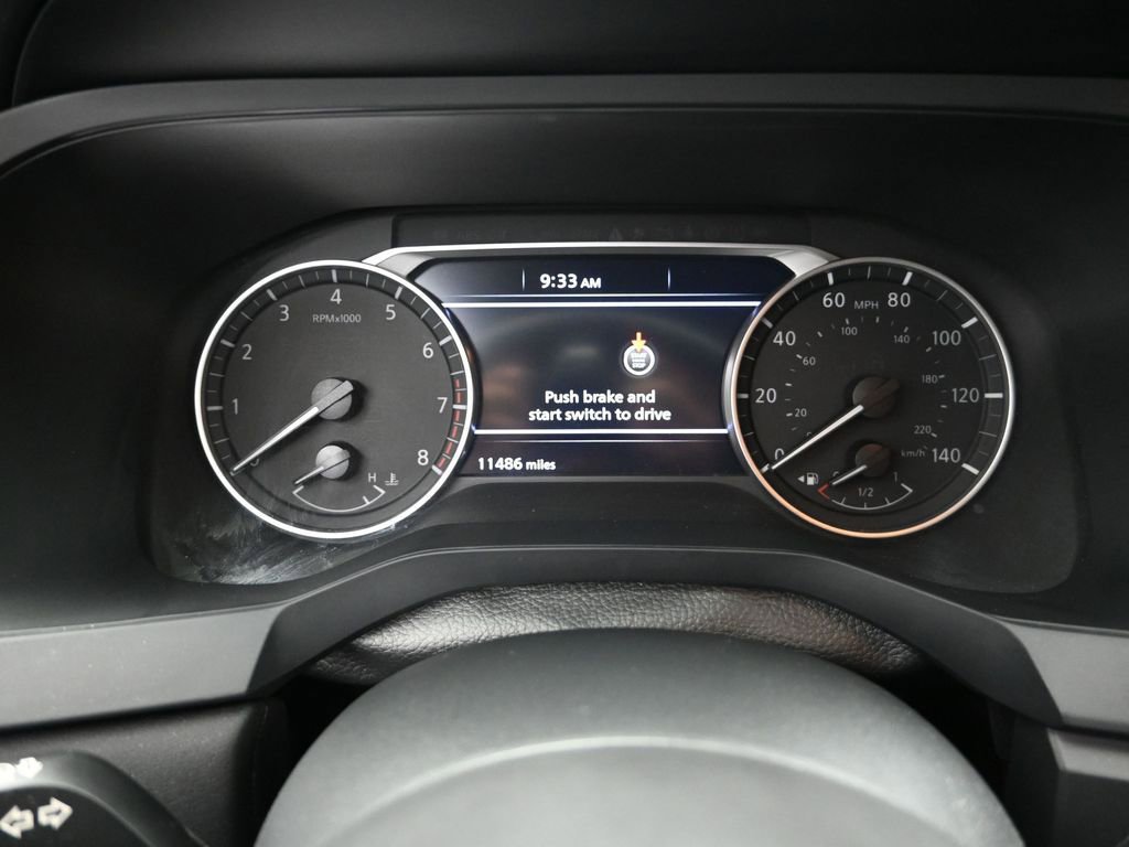 Used 2024 Nissan Pathfinder S image 17