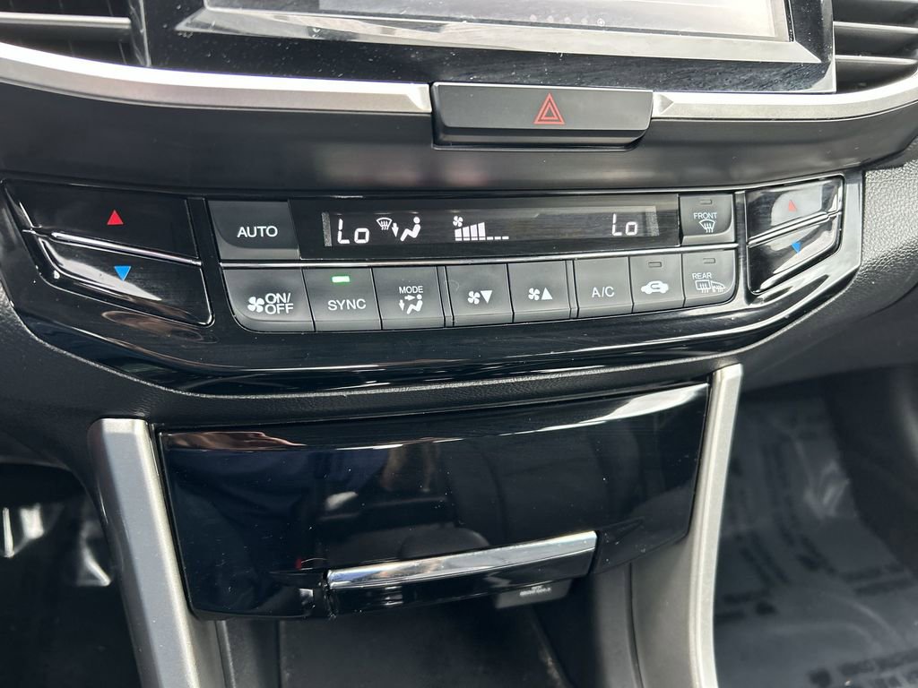Used 2017 Honda Accord EX image 18