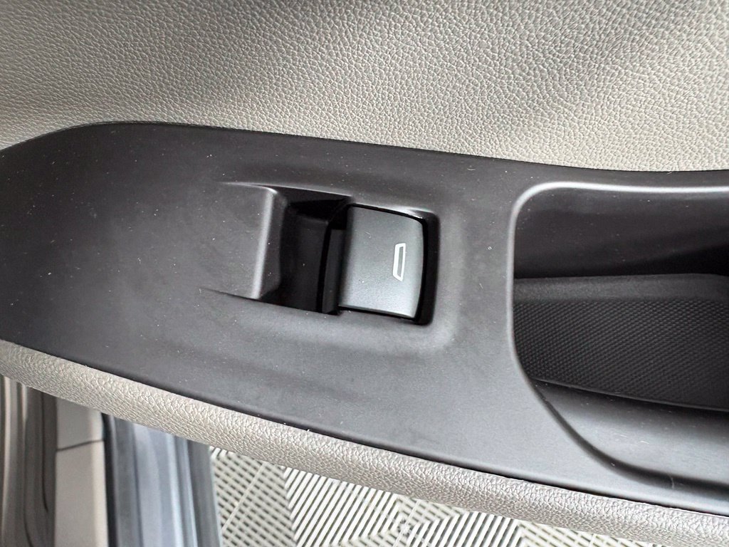 Used 2020 Chevrolet Traverse Premier AWD/4WD image 54