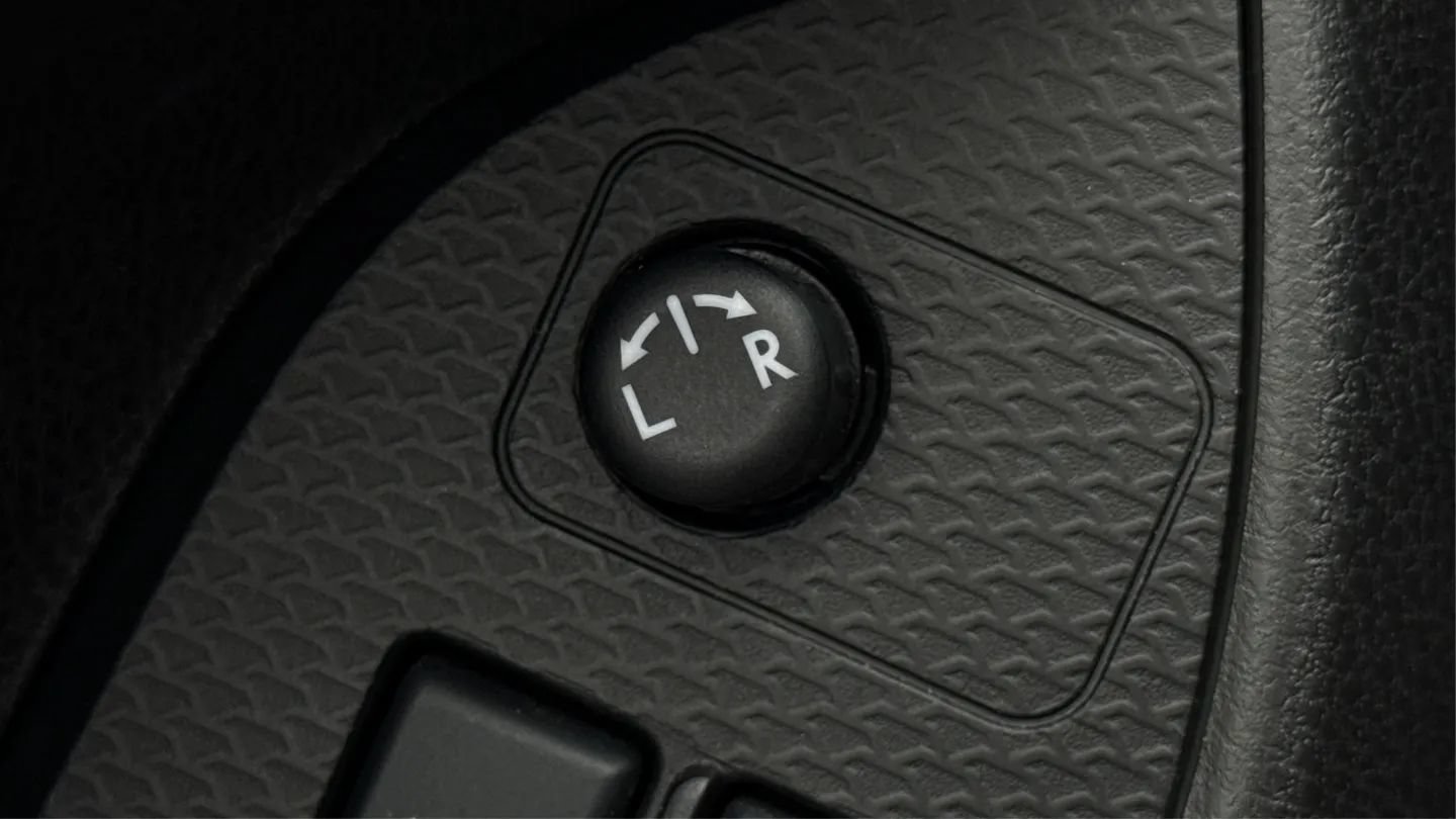 Used 2013 Subaru BRZ Limited w/ Popular Pkg 1A RWD image 39
