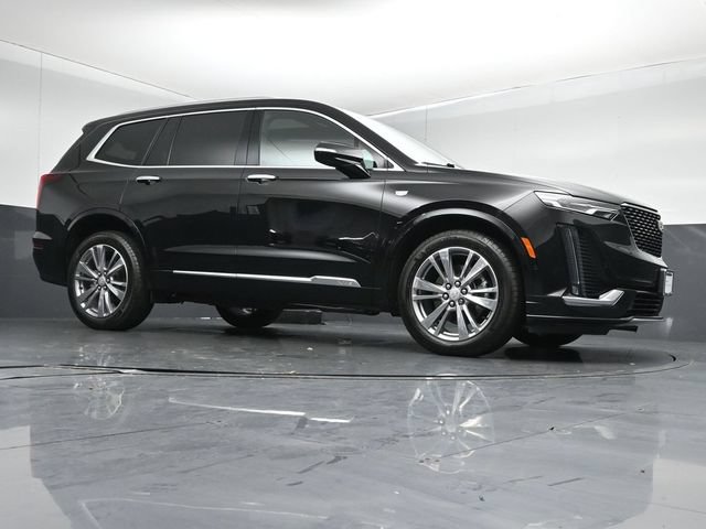 Used 2025 Cadillac XT6 Premium Luxury w/ Technology Package AWD/4WD image 38