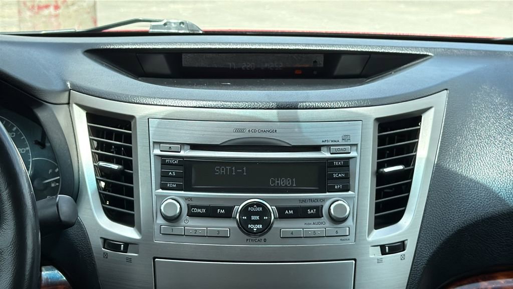 Used 2011 Subaru Legacy 2.5i Limited image 23