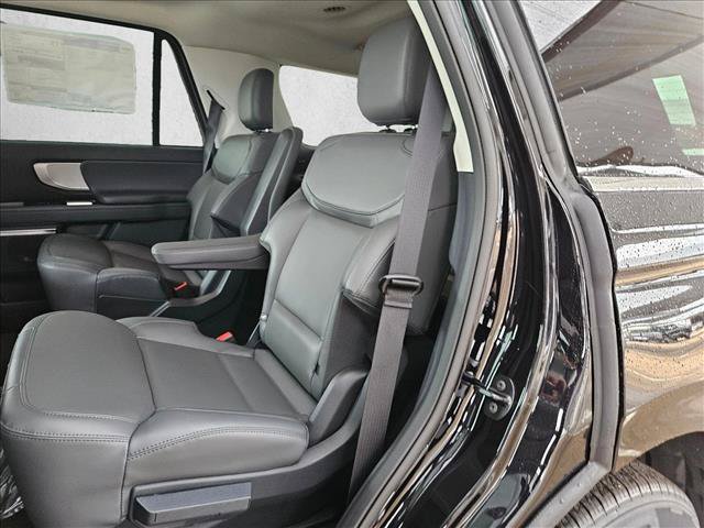 New 2026 Ford Expedition Active RWD image 12