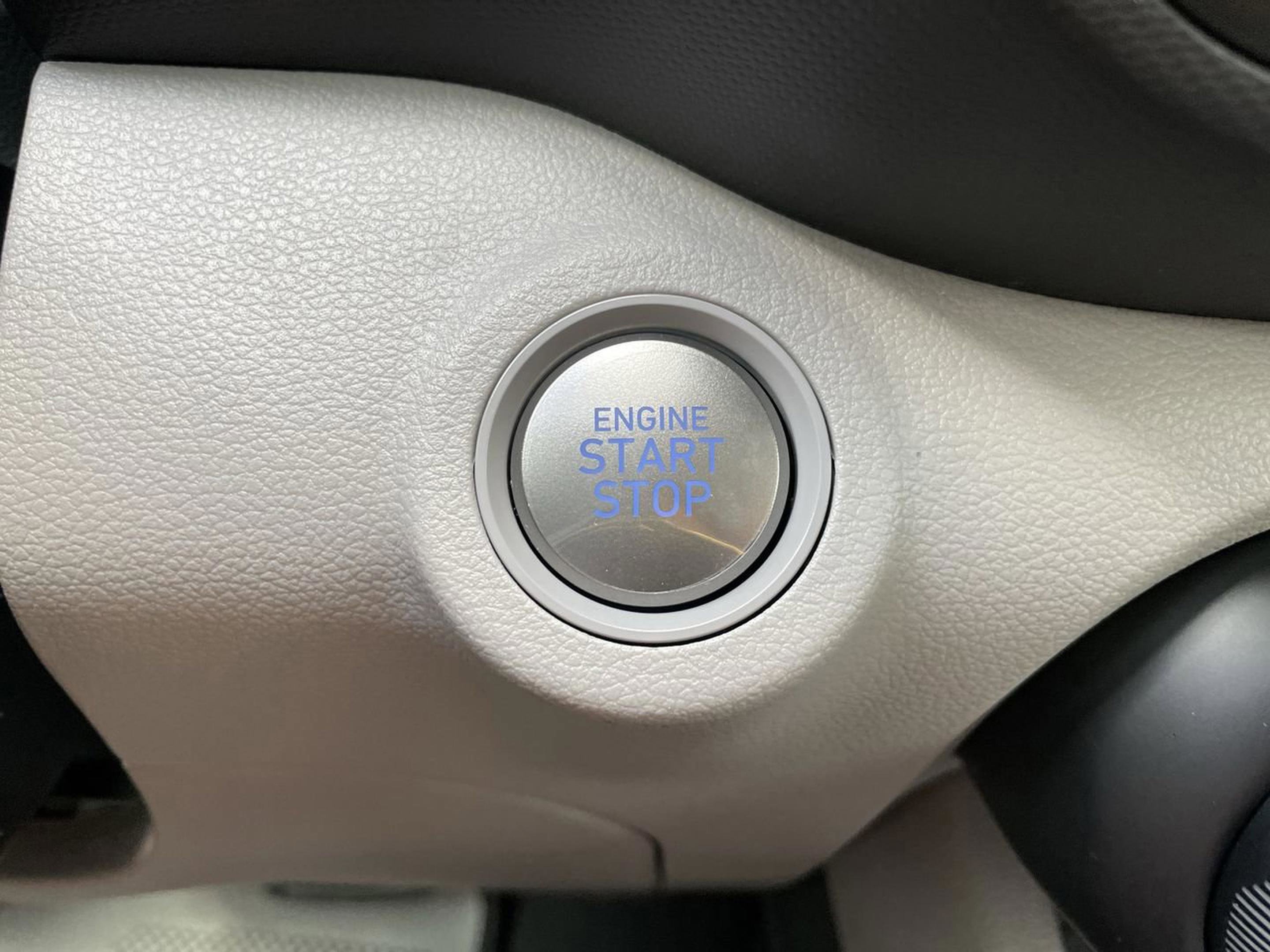 New 2026 Hyundai Venue SEL FWD image 21