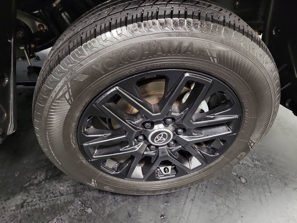 Used 2024 Toyota Tundra Limited image 10