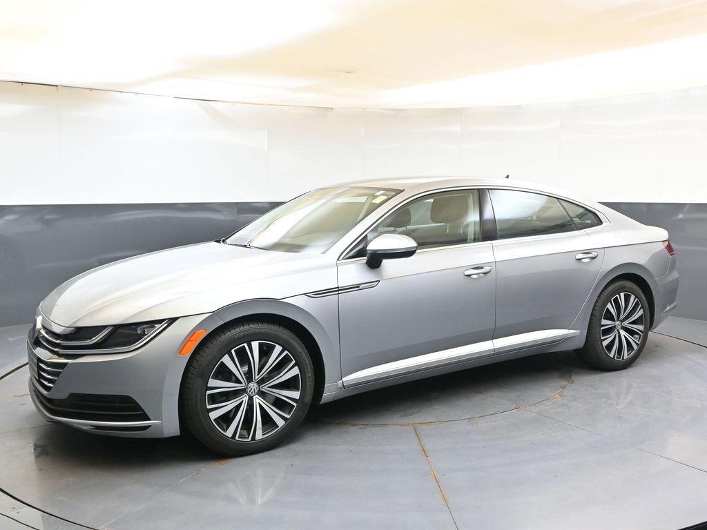Used 2019 Volkswagen Arteon SE FWD image 2