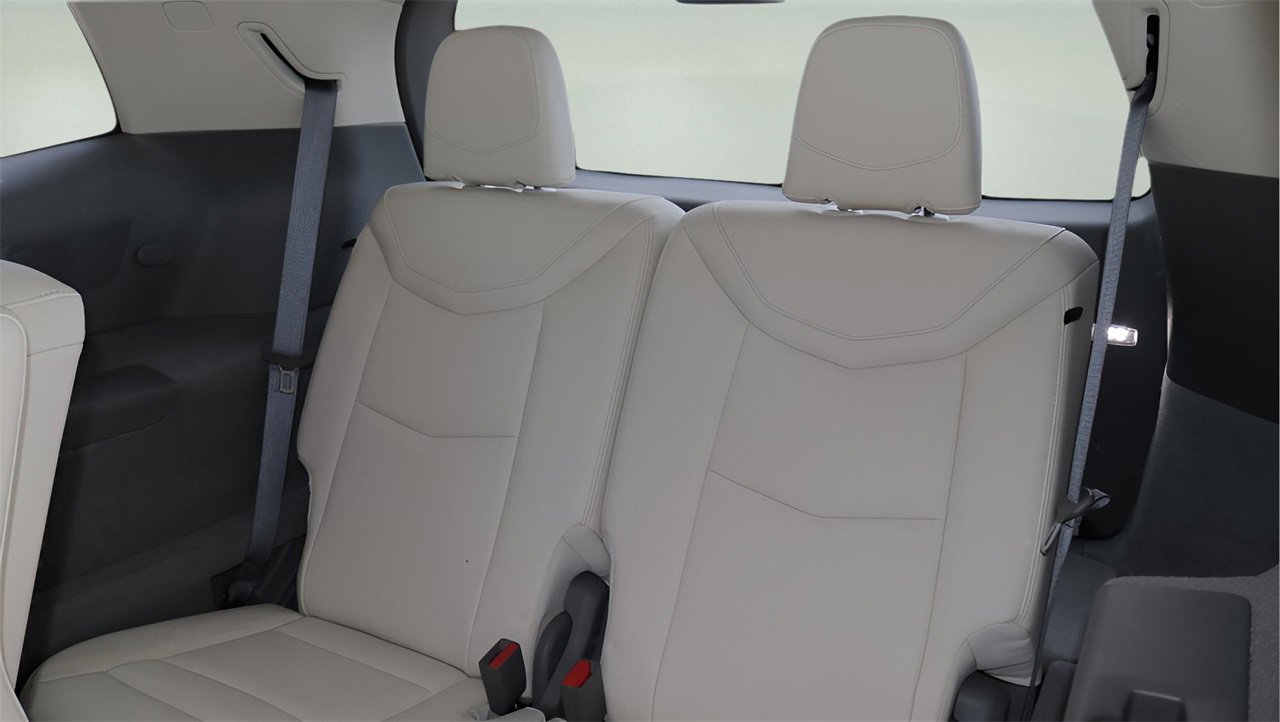 Certified 2021 Cadillac XT6 Premium Luxury image 16