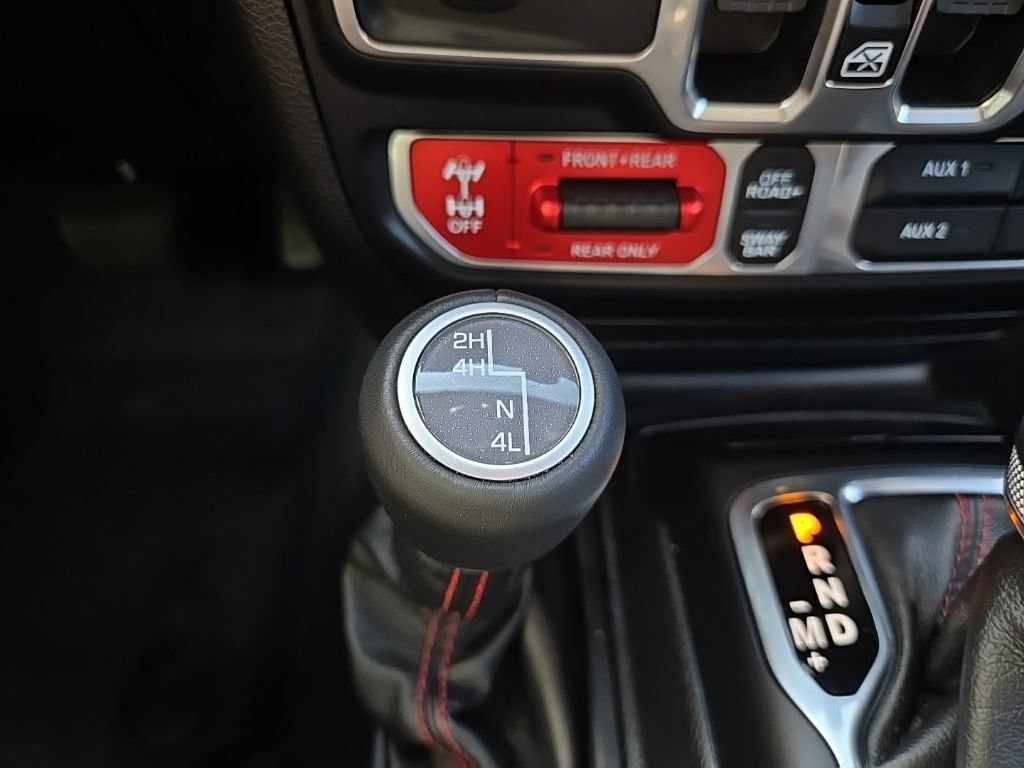 Used 2023 Jeep Gladiator Rubicon w/ Cold Weather Group AWD/4WD image 25