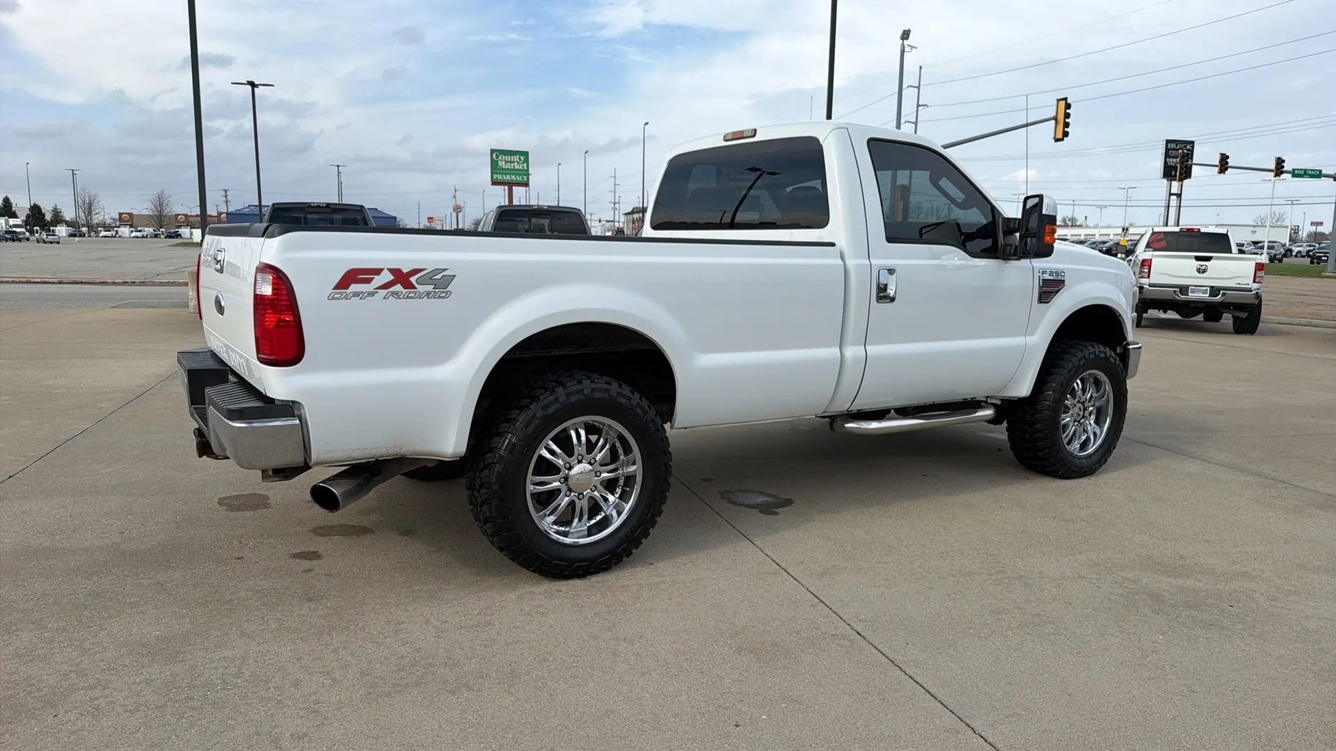 Used 2010 Ford F250 XLT image 24