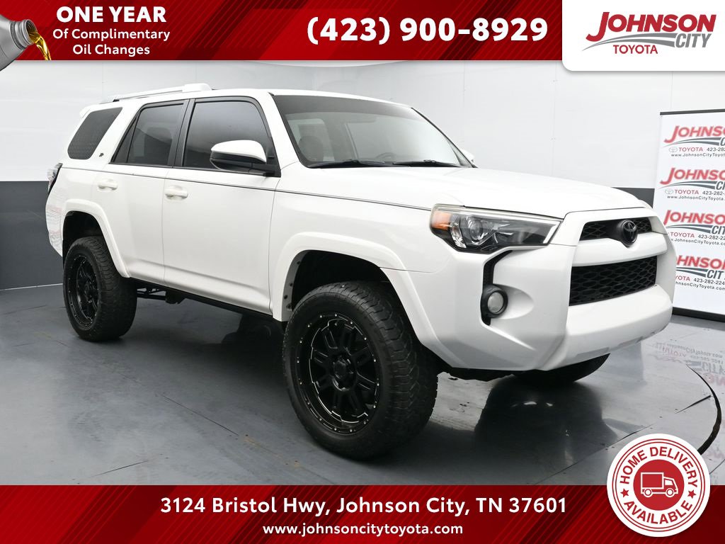 Used 2016 Toyota 4Runner SR5 image 1
