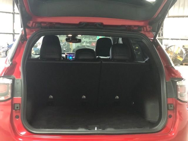 Used 2025 Jeep Compass Limited image 14