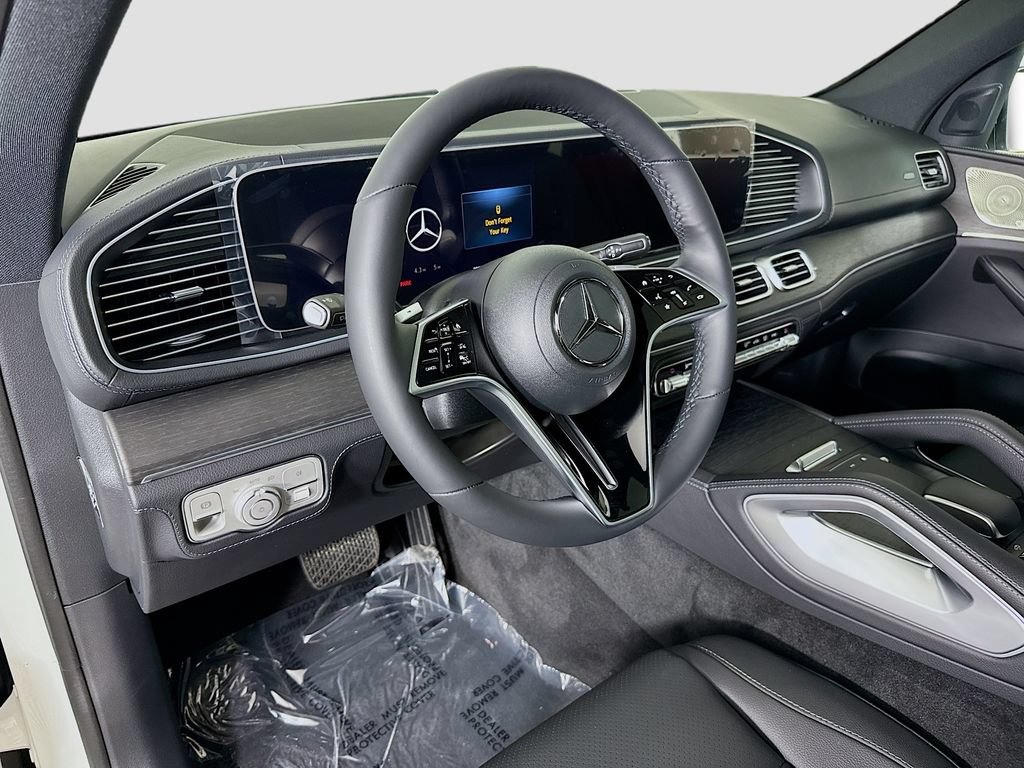 Certified 2026 Mercedes-Benz GLS 450 4MATIC image 9