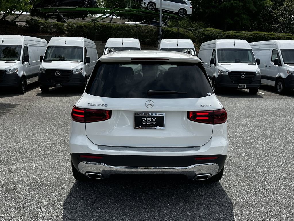 Certified 2025 Mercedes-Benz GLB 250 4MATIC image 7