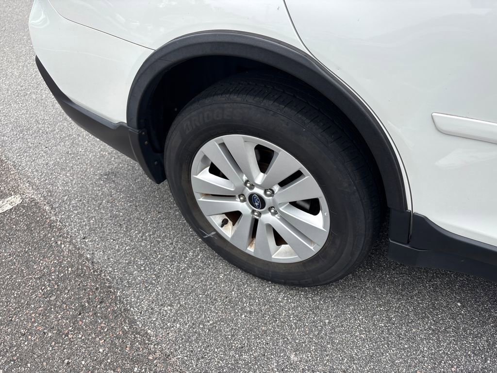 Used 2018 Subaru Outback 2.5i Premium AWD/4WD image 36