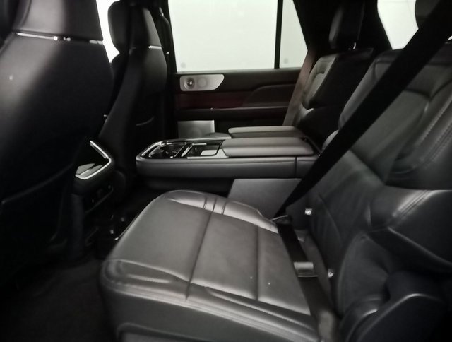 Used 2024 Lincoln Navigator L Reserve w/ Equipment Group 201A image 7