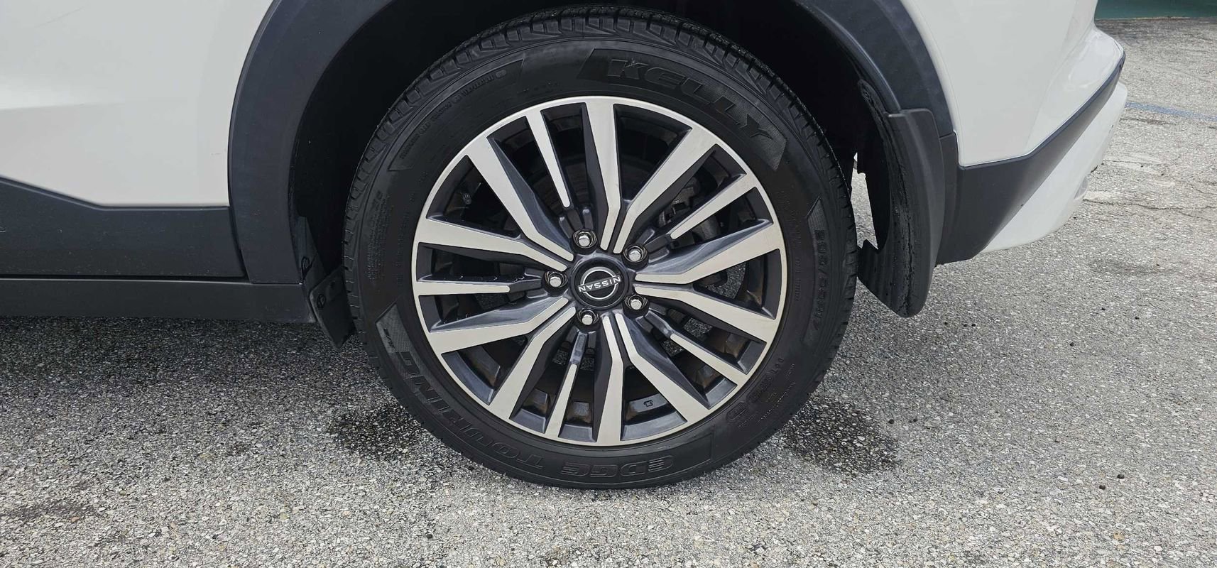 Used 2022 Nissan Kicks SV FWD image 4