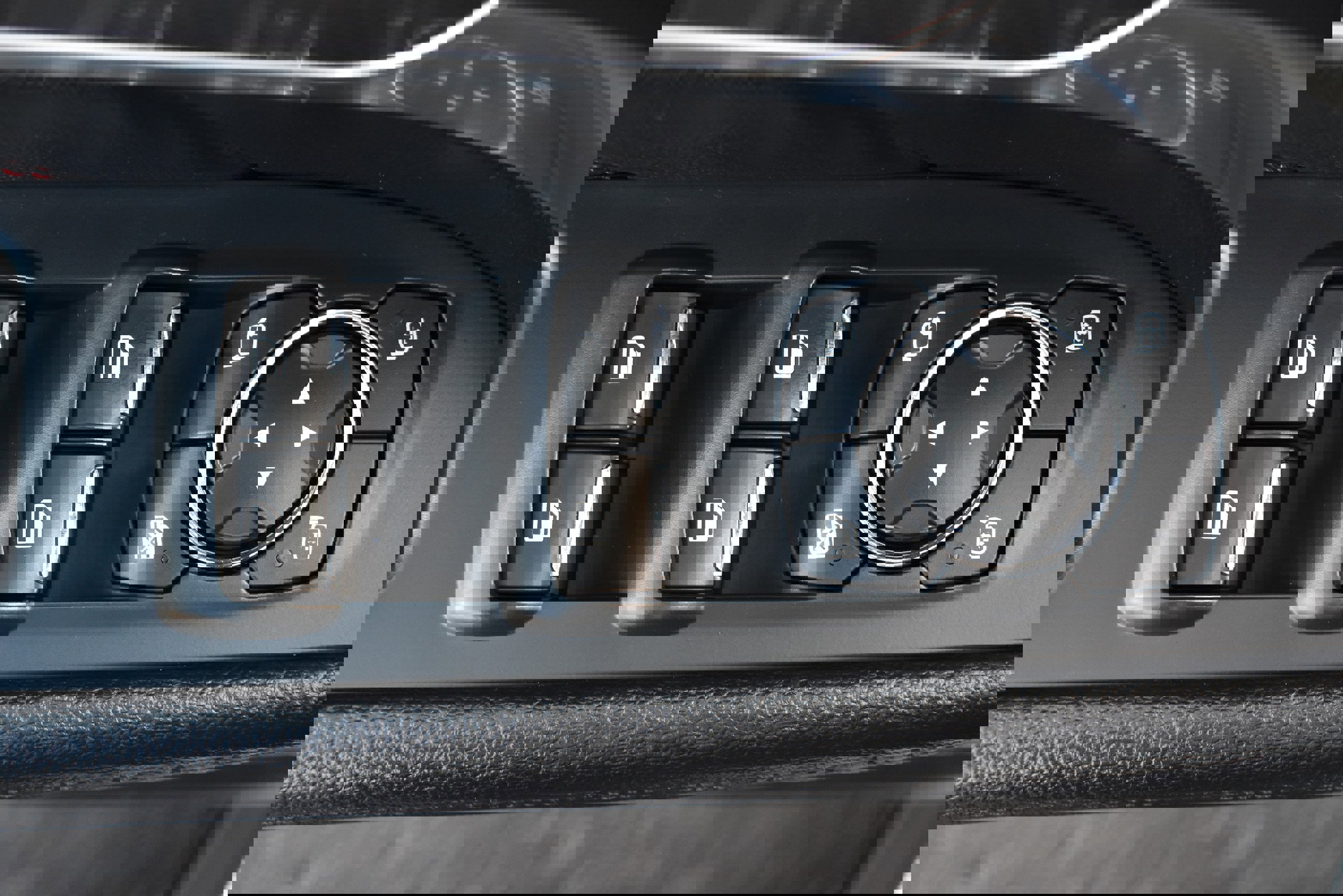 Used 2019 Ford Explorer Sport w/ Equipment Group 401A image 16