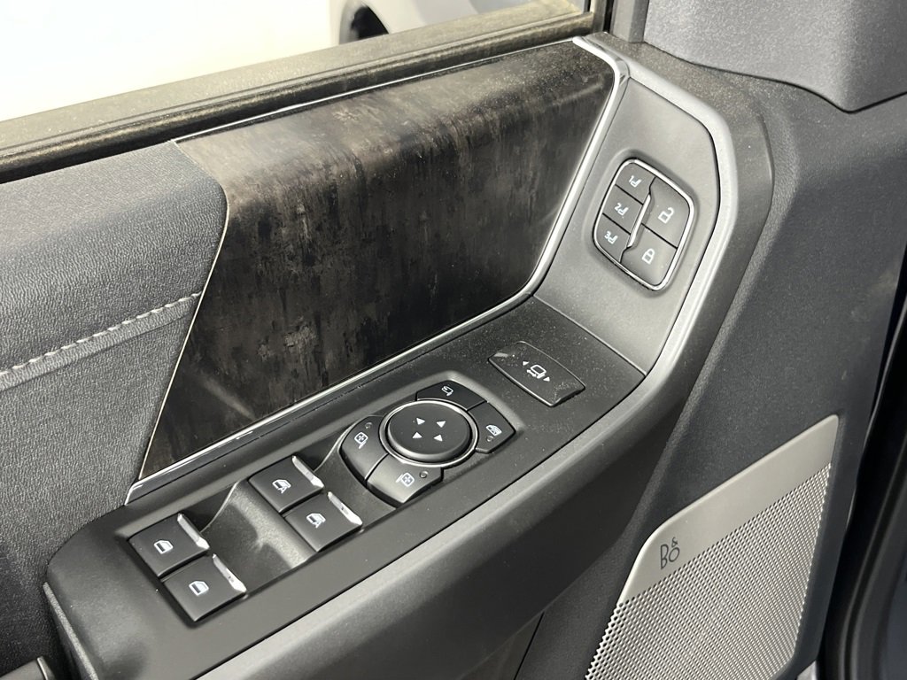 Certified 2025 Ford F350 Lariat image 25