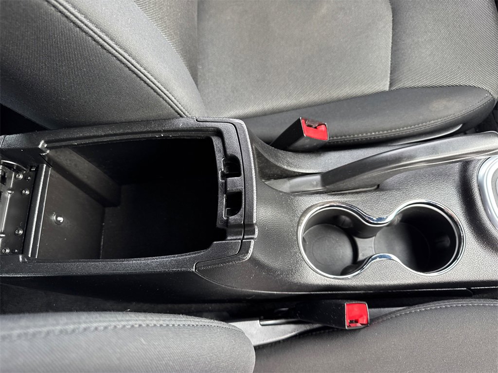 Used 2013 Dodge Avenger SXT image 16