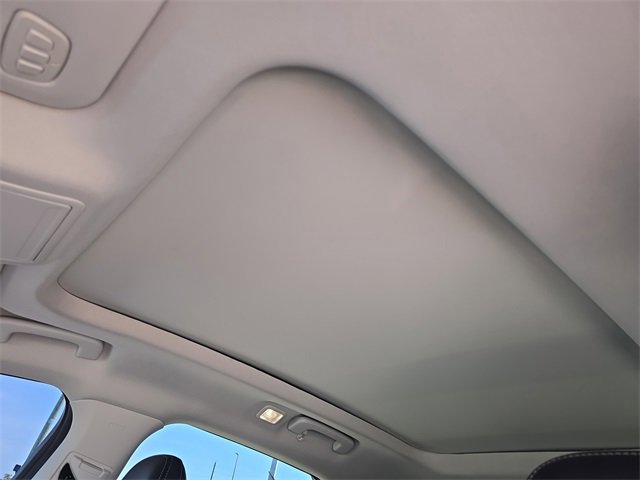 Used 2022 Ford Escape Titanium w/ Titanium Elite Package image 16