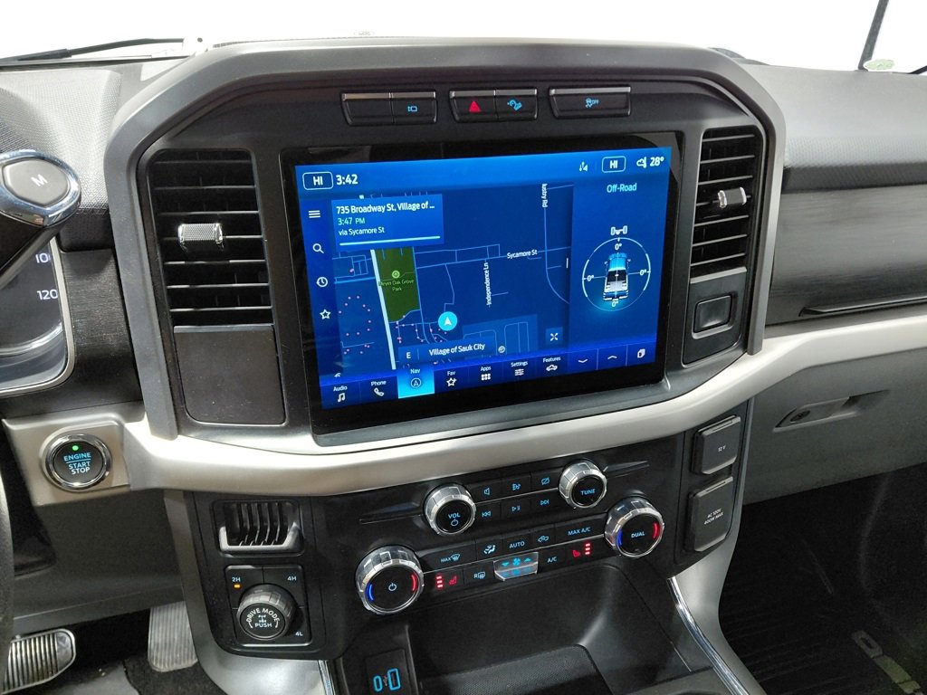 Certified 2022 Ford F150 XLT w/ Equipment Group 302A High image 30