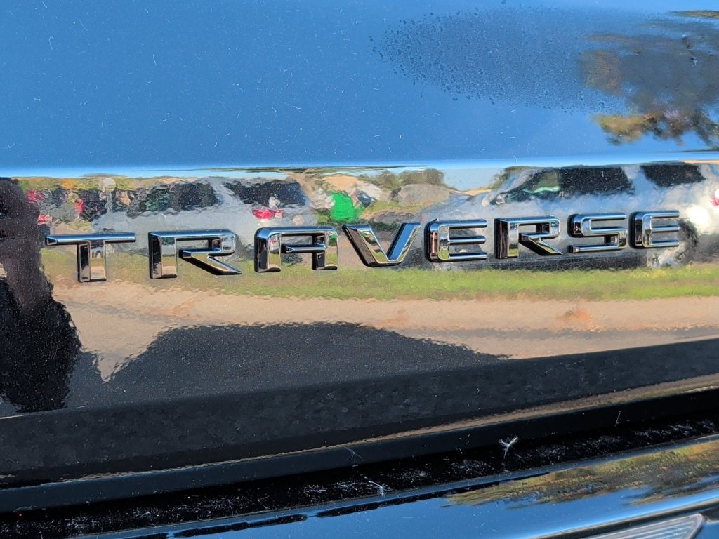 Used 2026 Chevrolet Traverse RS w/ LPO, Floor Liner Package FWD image 41
