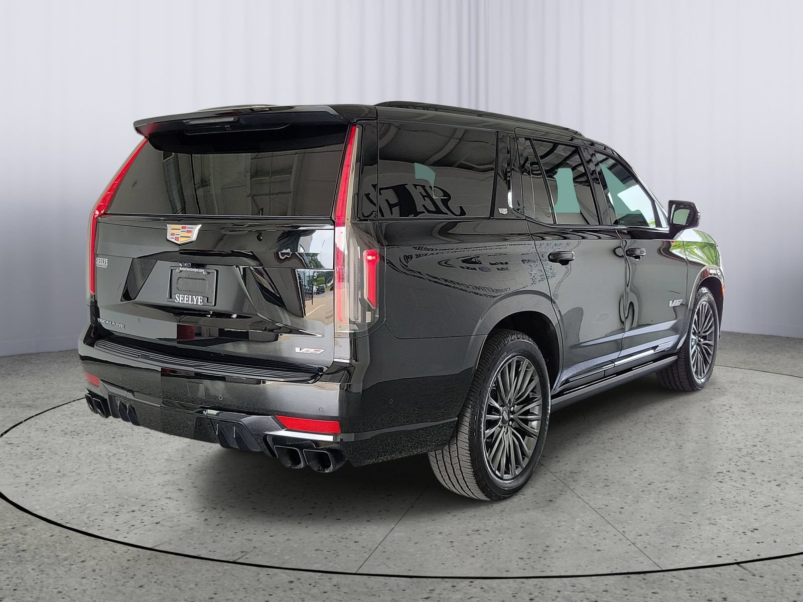 Used 2023 Cadillac Escalade V AWD/4WD image 3