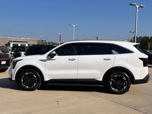 Used 2025 Kia Sorento S image 6