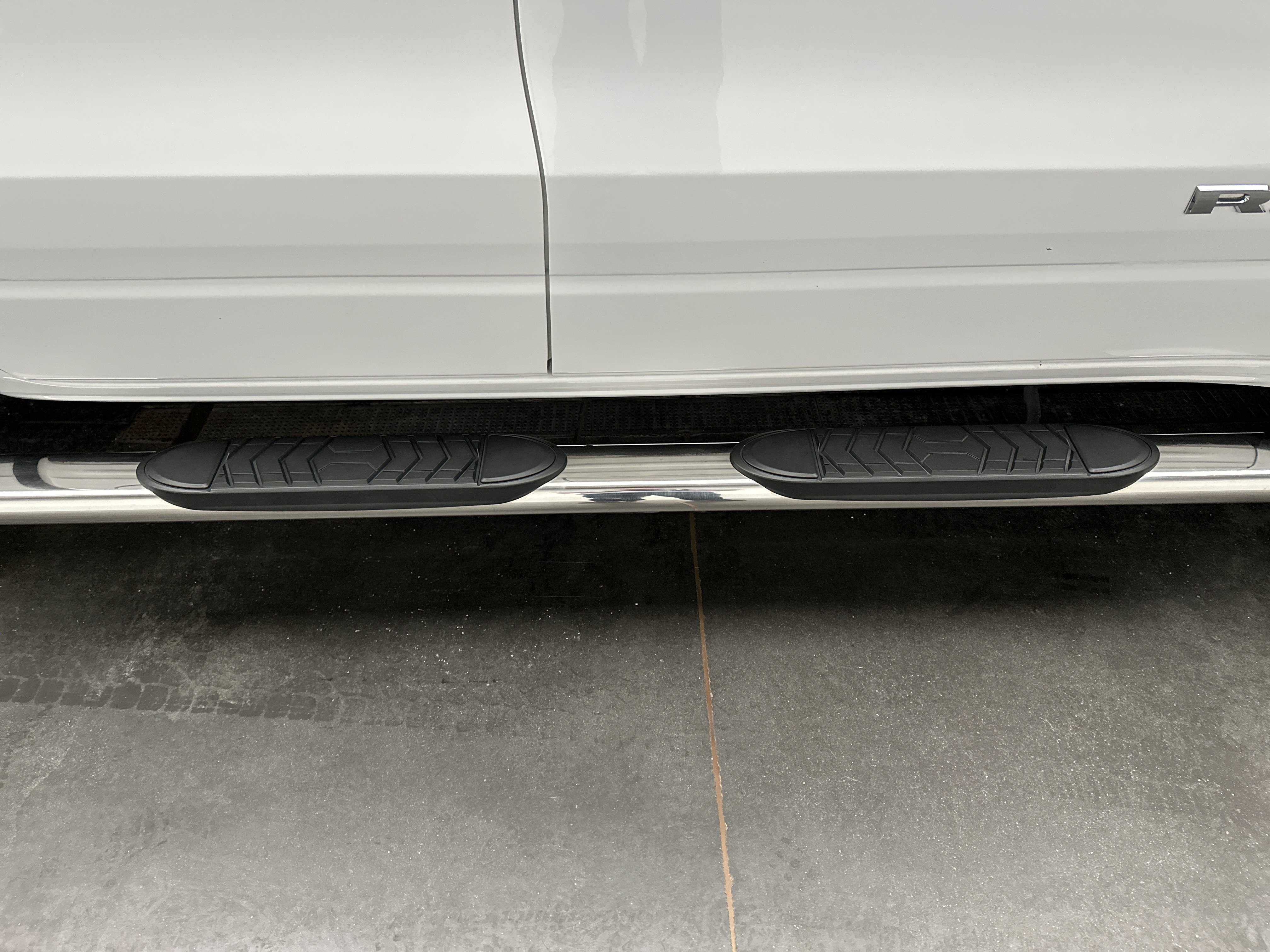Used 2020 RAM 1500 Laramie AWD/4WD image 13