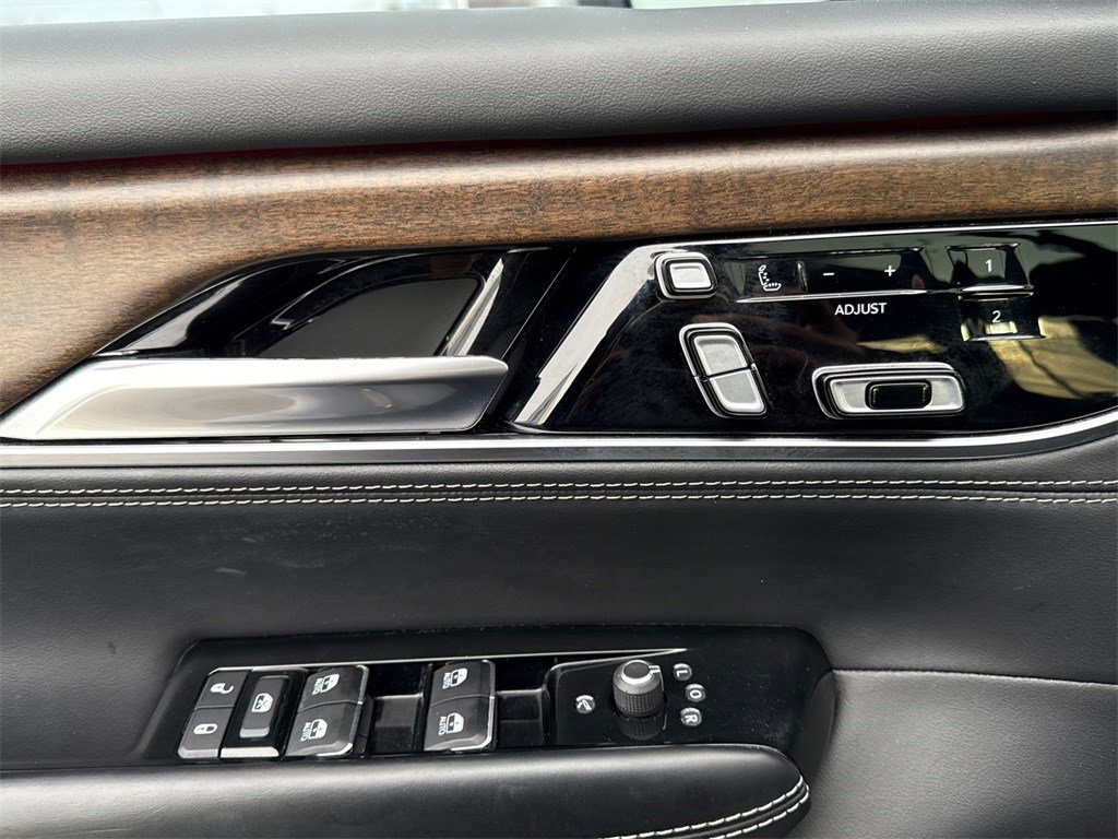 Used 2022 Jeep Grand Wagoneer Series I image 20