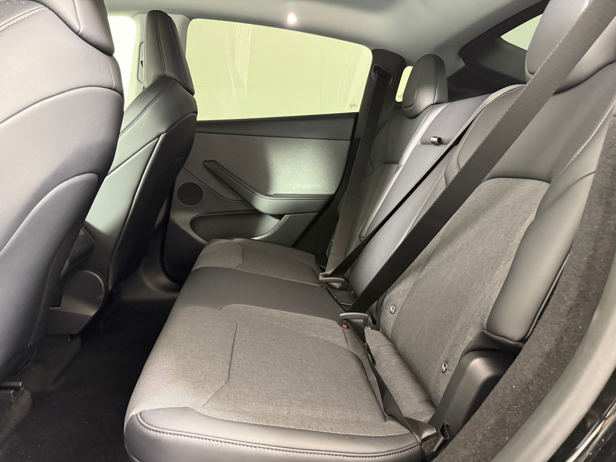 Used 2026 Tesla Model Y 2WD image 24