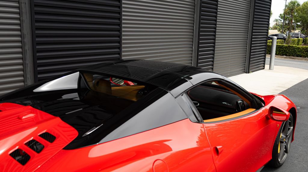 Used 2015 Ferrari 458 Spider RWD image 17