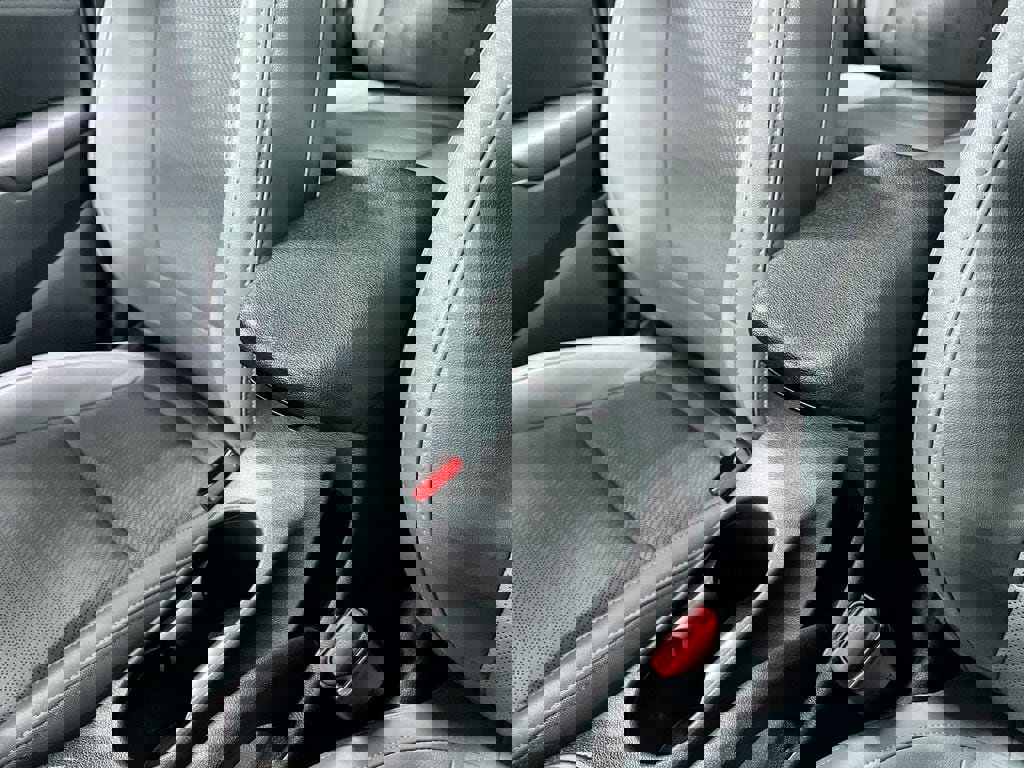 Used 2019 Hyundai Kona Limited image 36