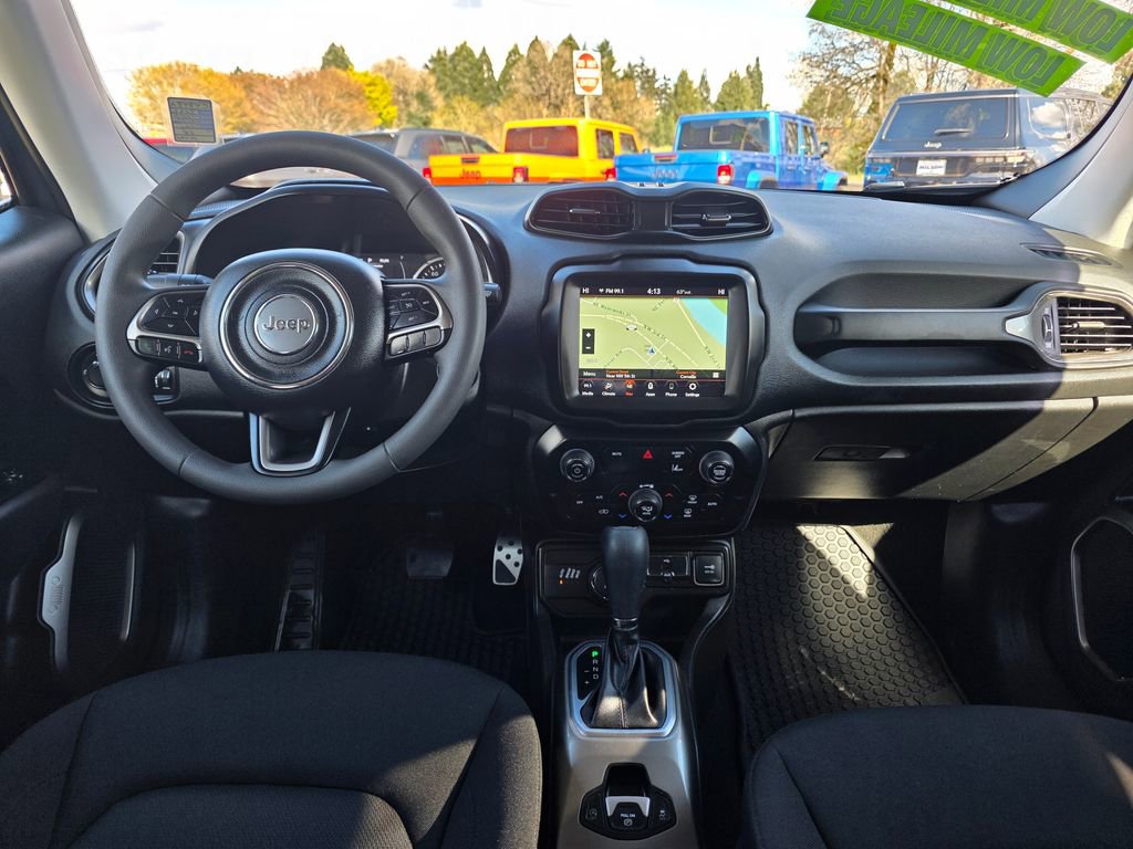 Used 2022 Jeep Renegade Sport w/ Sport Appearance Group image 5