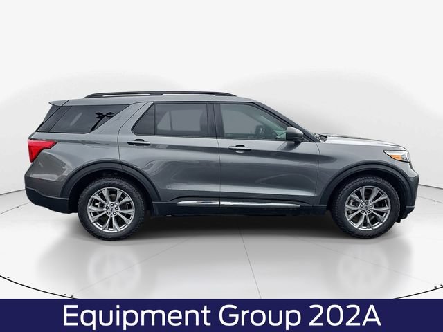 Certified 2023 Ford Explorer XLT w/ Equipment Group 202A RWD image 3