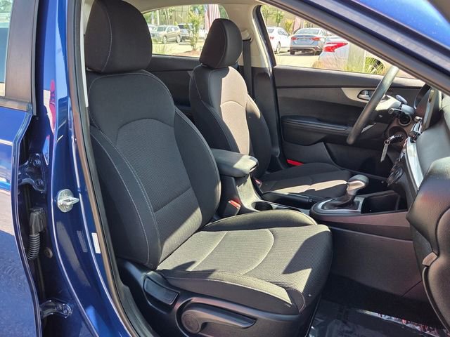 Used 2020 Kia Forte LXS FWD image 17