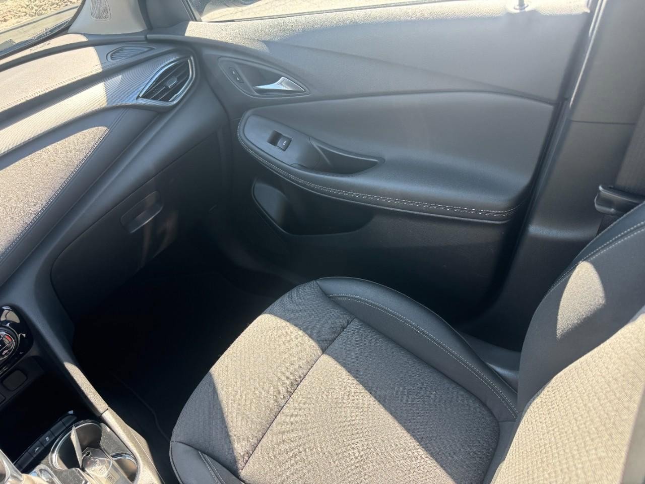 Used 2023 Buick Encore GX Select image 16