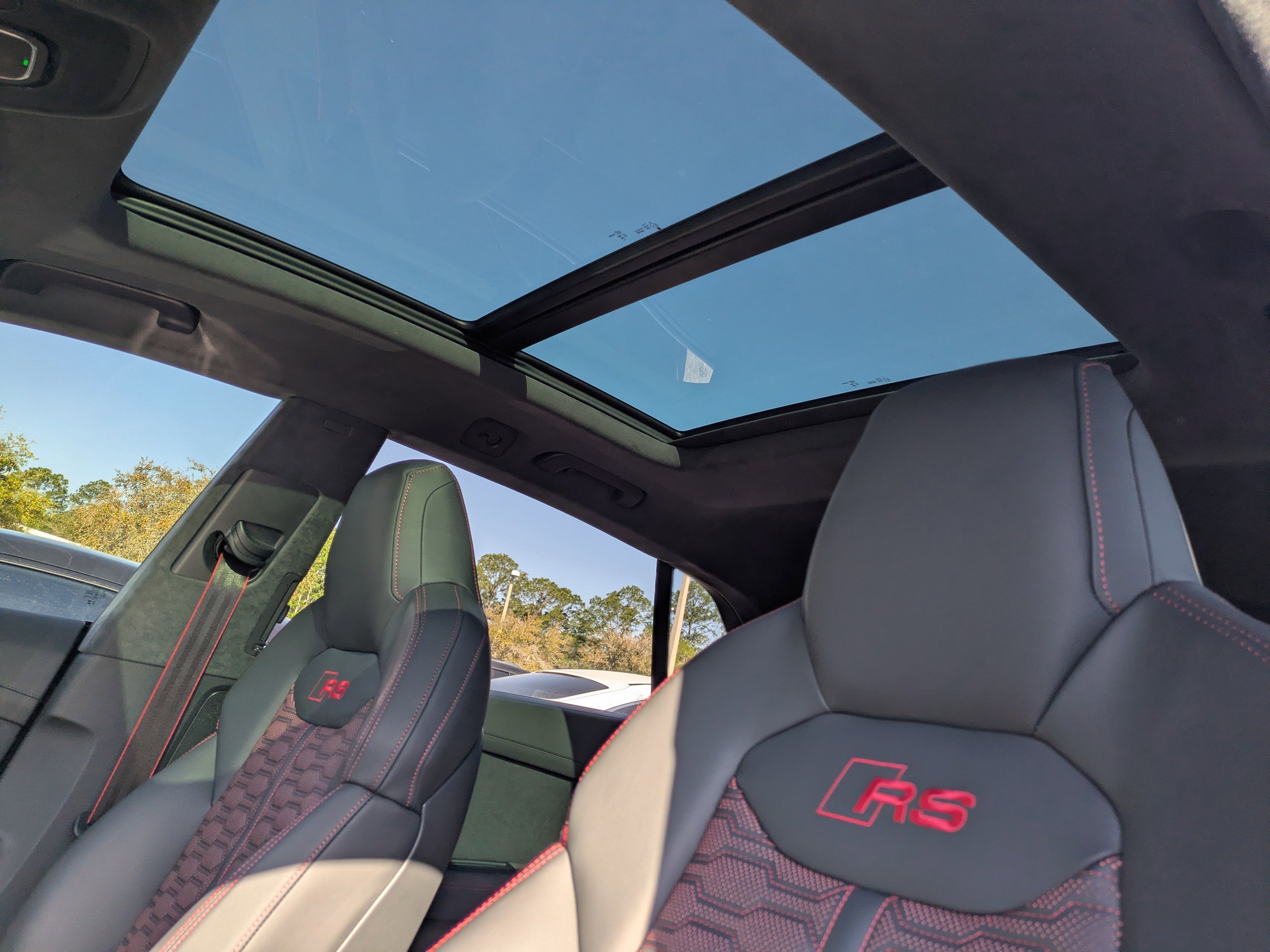 Used 2025 Audi RS Q8 performance image 4