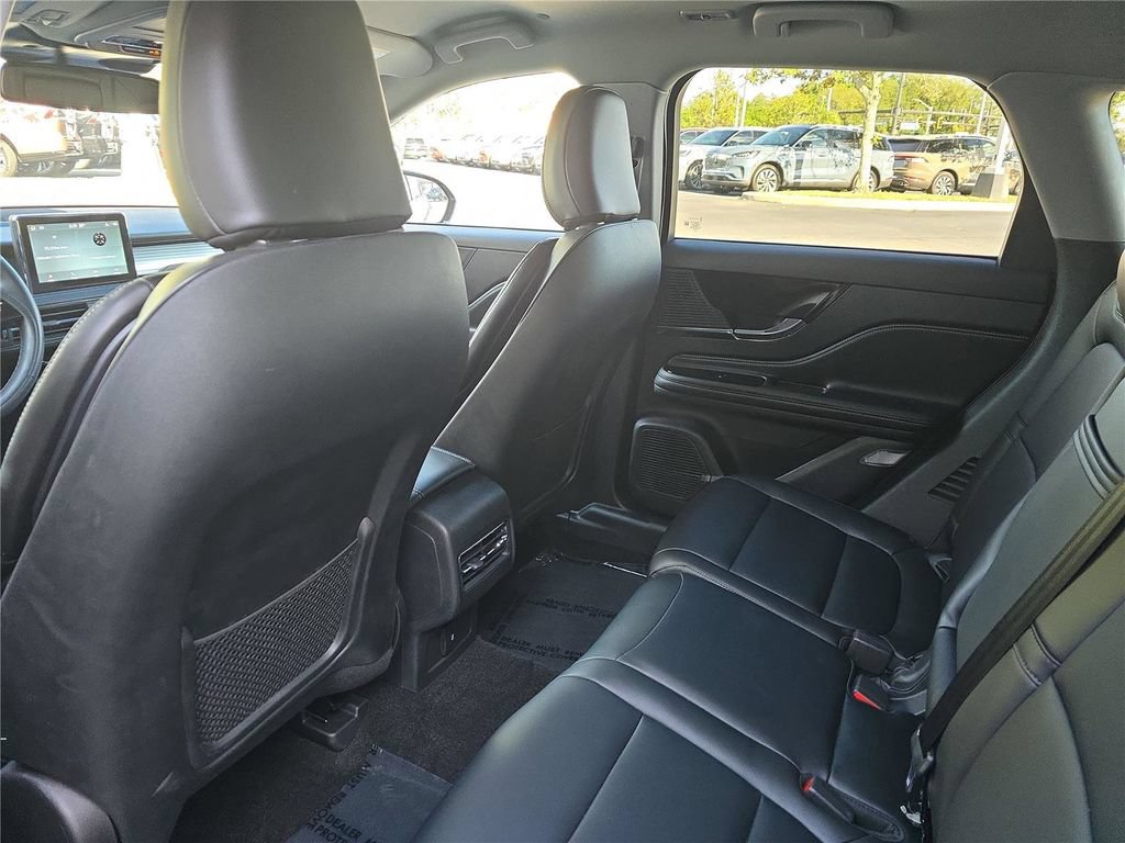 Certified 2022 Lincoln Corsair FWD image 11