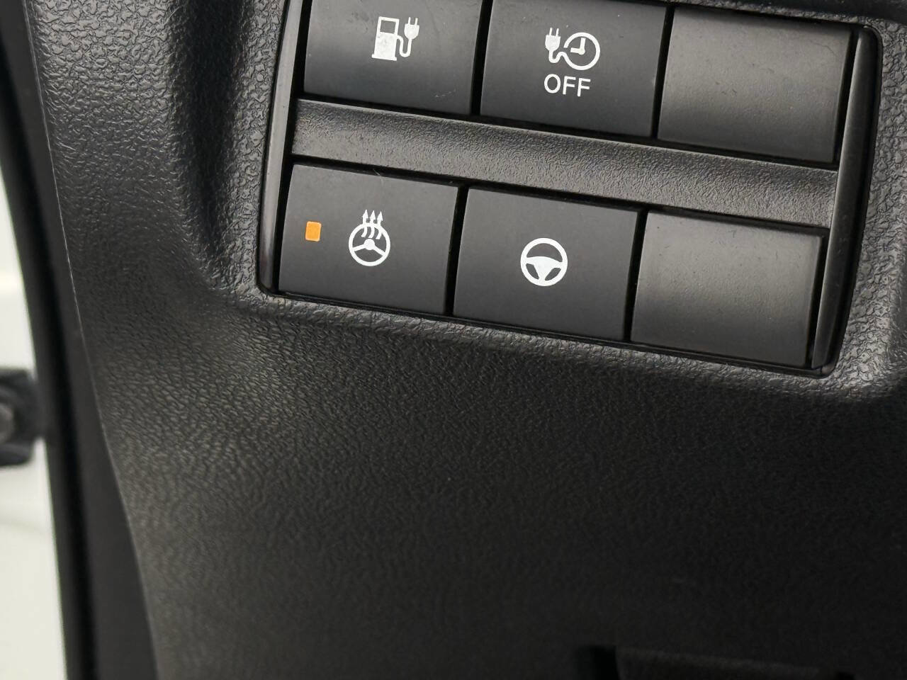 Used 2022 Nissan Leaf SL Plus image 17