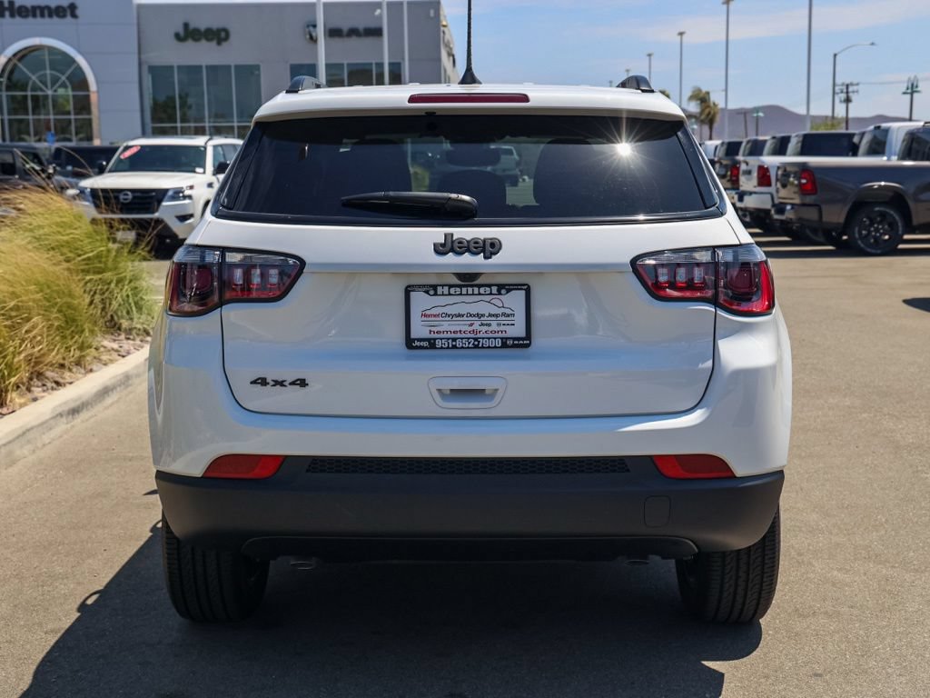 New 2026 Jeep Compass Latitude AWD/4WD image 5