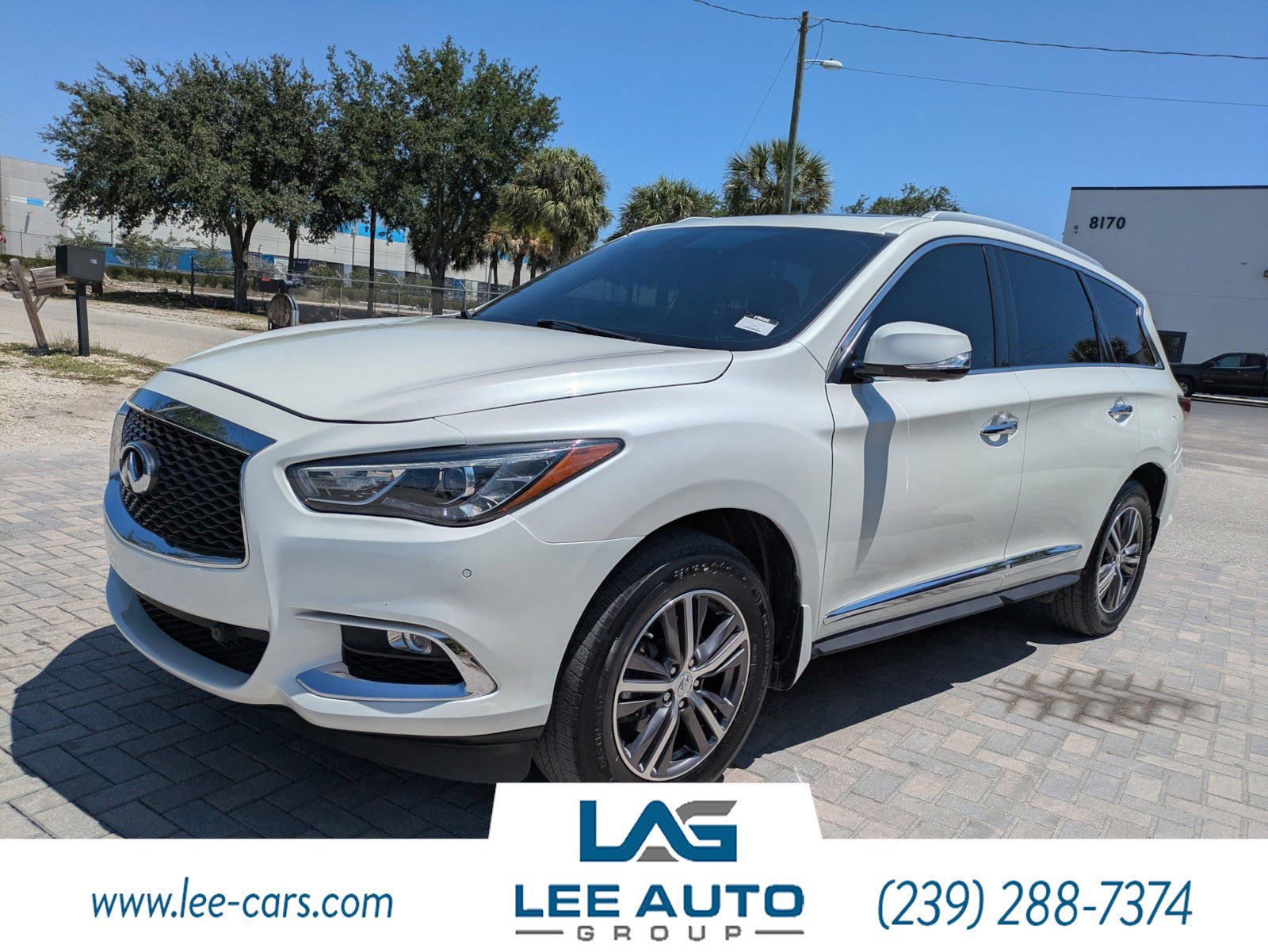 Used 2018 INFINITI QX60 Luxe w/ Premium Plus Package AWD/4WD image 6