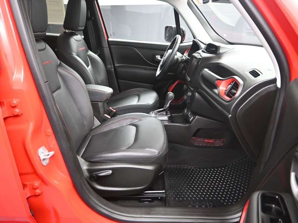 Used 2023 Jeep Renegade Trailhawk w/ Sun/Sound Group image 36